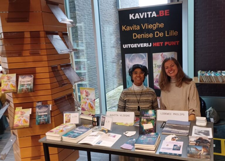 Kavita en Lidewei Philips op Woordenwevers Scherpenheuvel-Zichem 2024 © FS