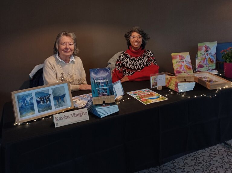 20260418 Boekenmarkt in WZC De Lelie - Wezemaal - Denise De Lille & Kavita Vlieghe